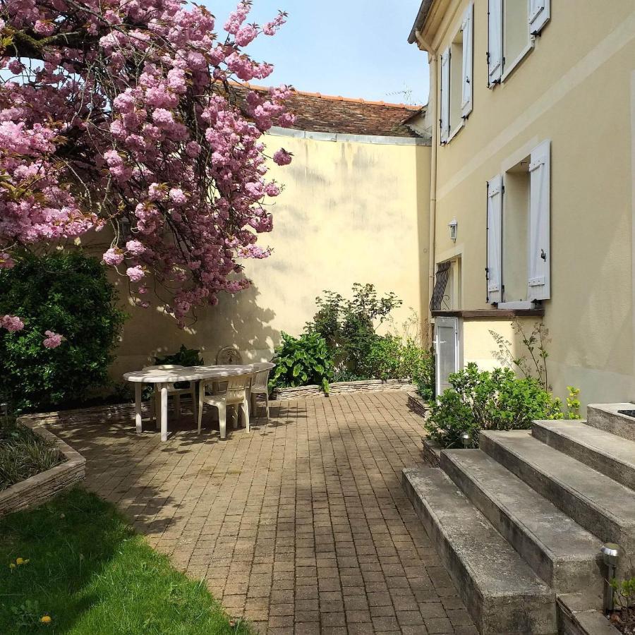 Appartement Avec Jardin - A 10 Minutes De Disneyland Montévrain Exterior photo